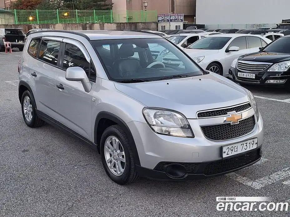 Chevrolet Orlando 2012 2.0 Автомат в Москве № 38489, фото 3