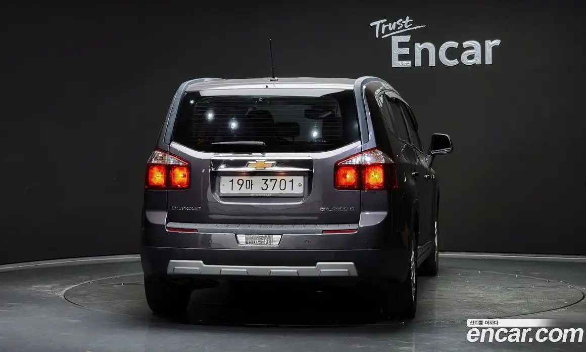 Chevrolet Orlando 2012 2.0 Автомат в Москве № 40320, фото 4