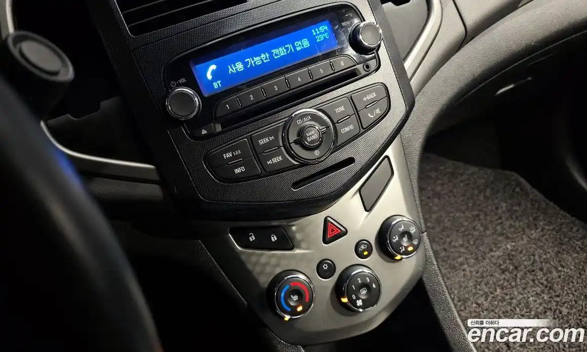 Chevrolet Aveo 2015 1.4 Автомат в Москве № 40597, фото 17