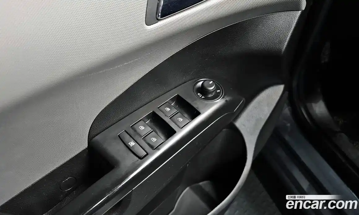 Chevrolet Aveo 2015 1.4 Автомат в Москве № 40597, фото 18