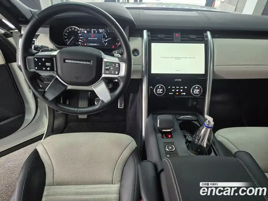 Land Rover Discovery 2023 3.0 Автомат в Москве № 416490, фото 15