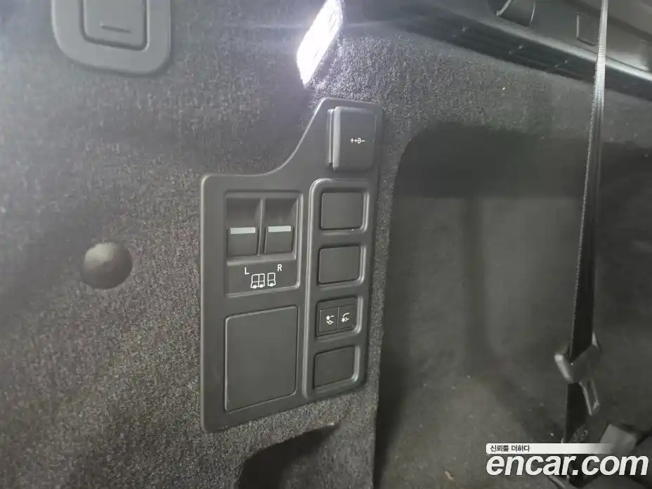 Land Rover Discovery 2023 3.0 Автомат в Москве № 416490, фото 18