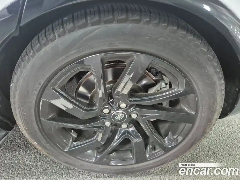 Land Rover Discovery 2023 3.0 Автомат в Москве № 416490, фото 4