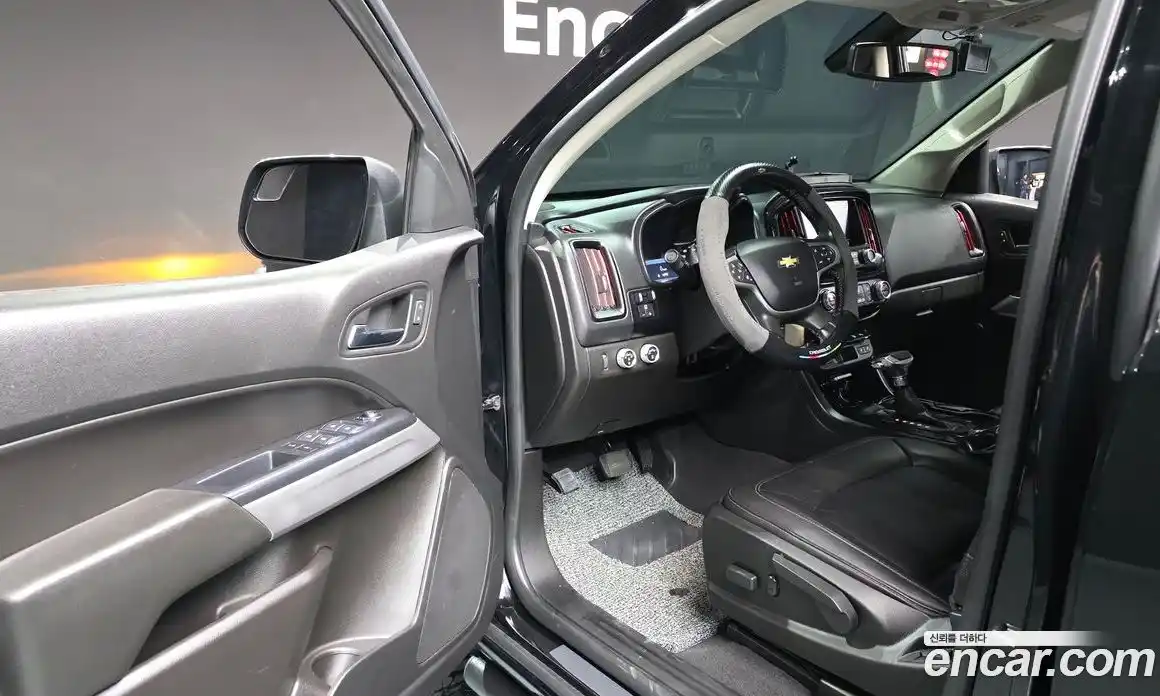 Chevrolet Colorado 2020 3.6 Автомат в Москве № 41913, фото 10