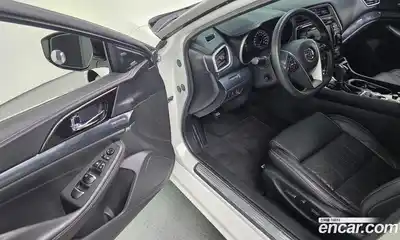Nissan Maxima 2019 3.5 Автомат в Москве № 433775, миниатюра 12