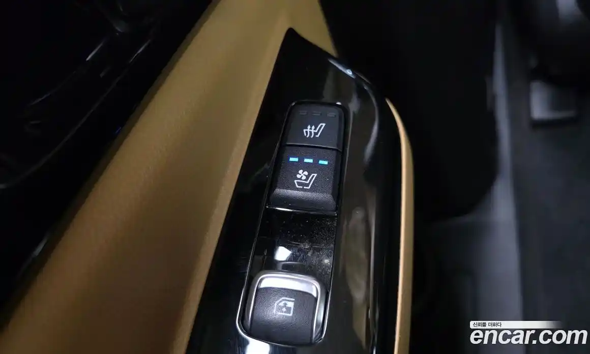 Kia Canival 2022 2.2 Автомат в Москве № 452521, фото 18