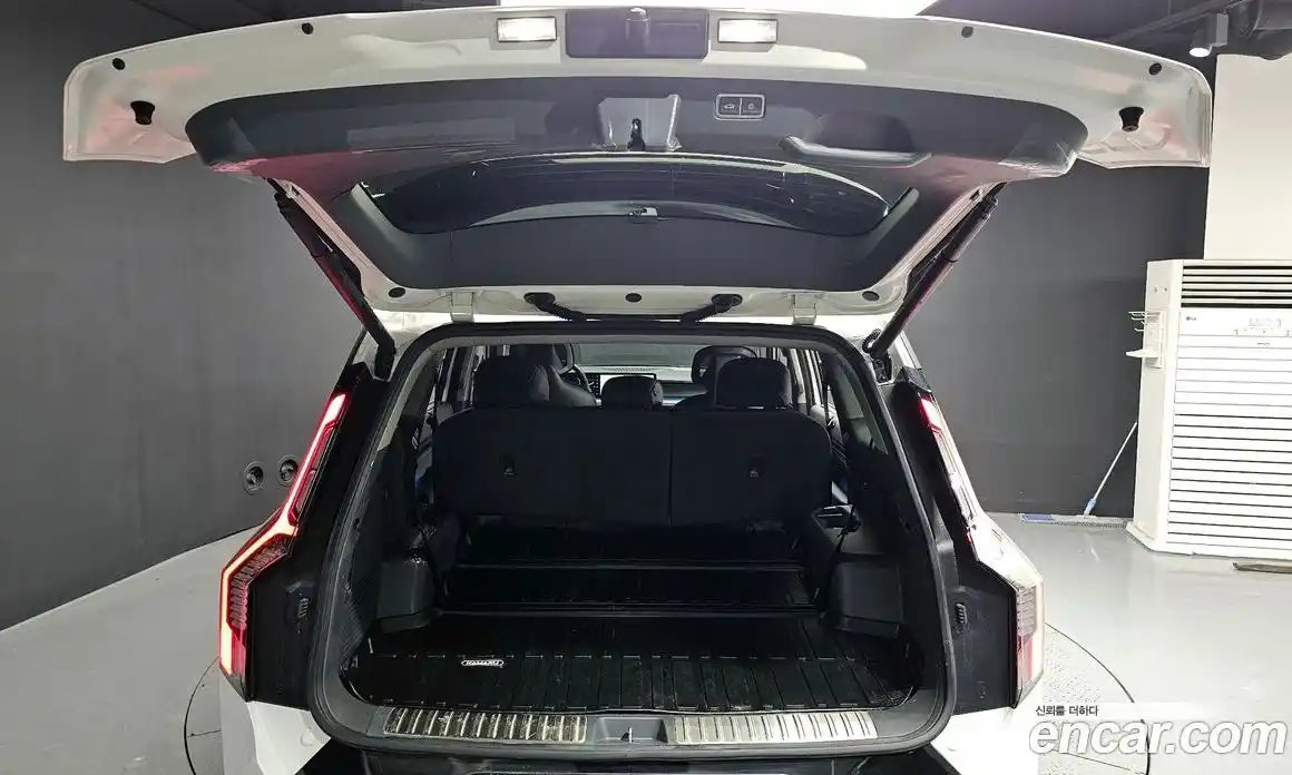 Kia EV9 2024 0.2 Автомат в Москве № 460859, фото 19