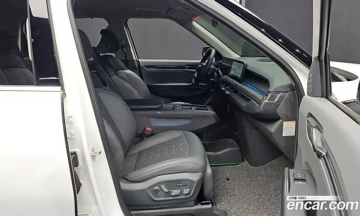 Kia EV9 2024 0.2 Автомат в Москве № 460859, фото 10