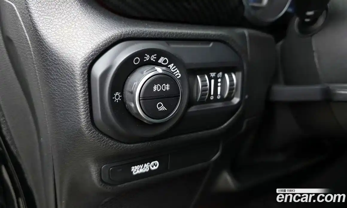 Jeep Gladiator 2021 3.6 Автомат в Москве № 472642, фото 12