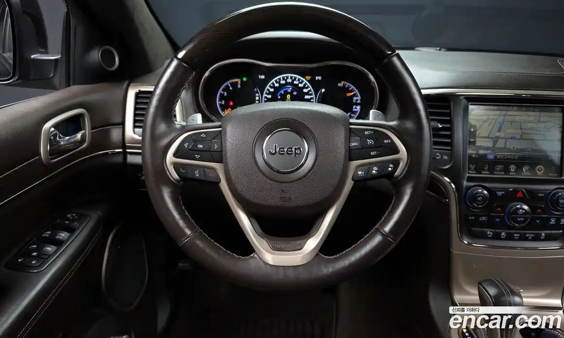 Jeep Cherokee 2016 3.0 Автомат в Москве № 472803, фото 13