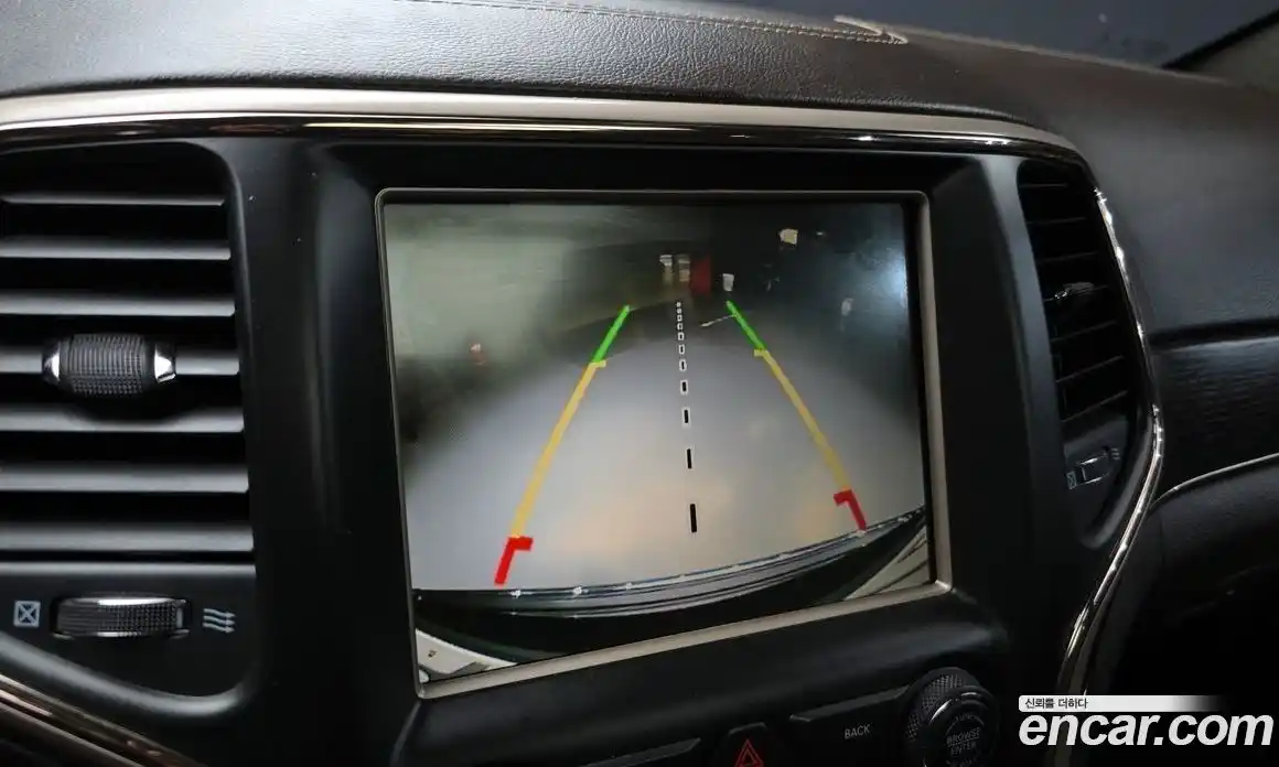 Jeep Cherokee 2016 3.0 Автомат в Москве № 472803, фото 15