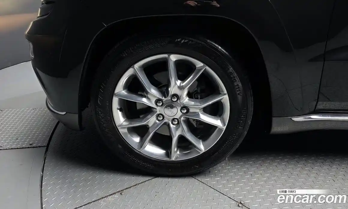 Jeep Cherokee 2016 3.0 Автомат в Москве № 472803, фото 5