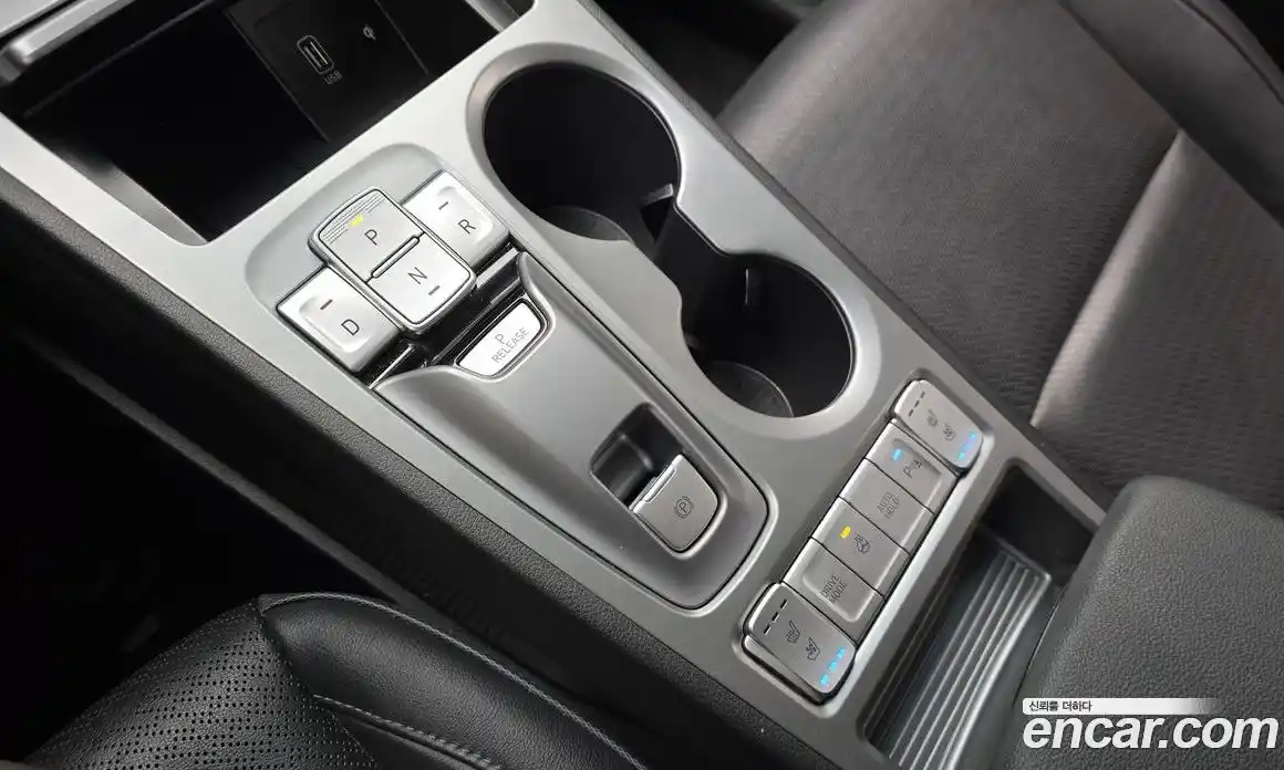 Hyundai Kona 2020 0.2 Автомат в Москве № 47501, фото 3