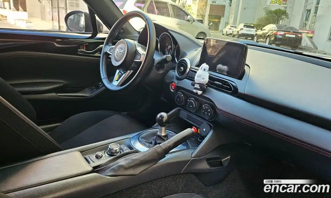 Mazda MX-5 Miata 2018 2.0 Механическая в Москве № 475144, фото 14