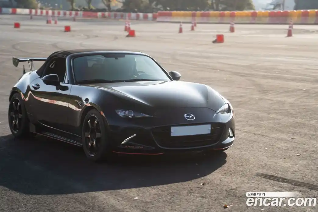 Mazda MX-5 Miata 2018 2.0 Механическая в Москве № 475144, фото 16