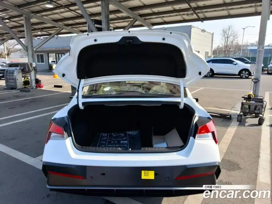 Hyundai Avante 2026 1.6 Автомат в Москве № 48588, фото 16