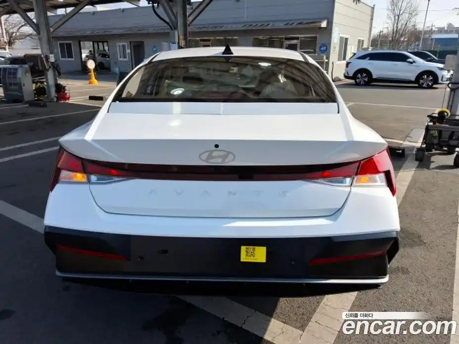 Hyundai Avante 2026 1.6 Автомат в Москве № 48588, фото 4