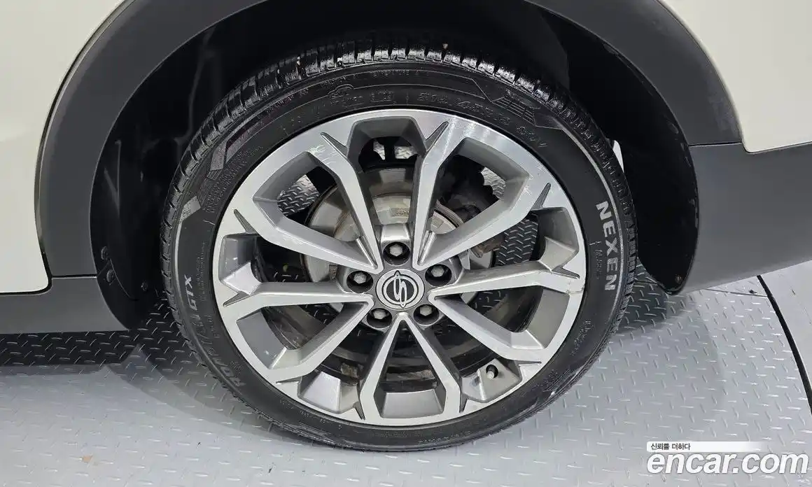 SsangYong TIBOLI 2018 1.6 Автомат в Москве № 491305, фото 5