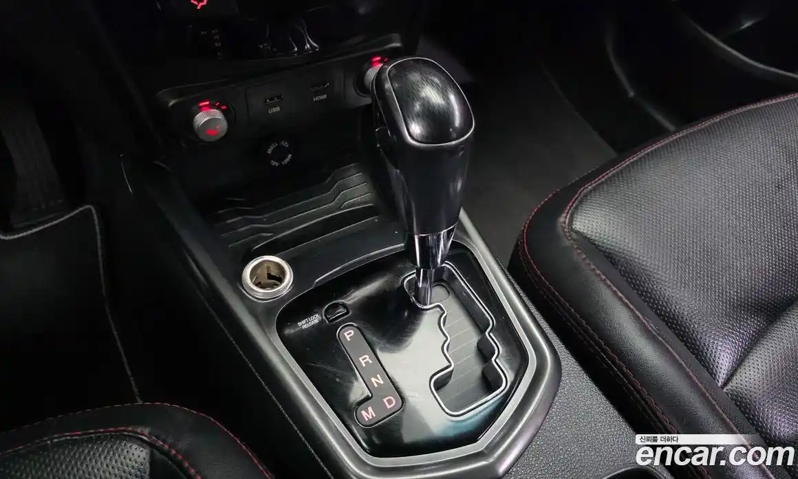 SsangYong TIBOLI 2018 1.6 Автомат в Москве № 491305, фото 9