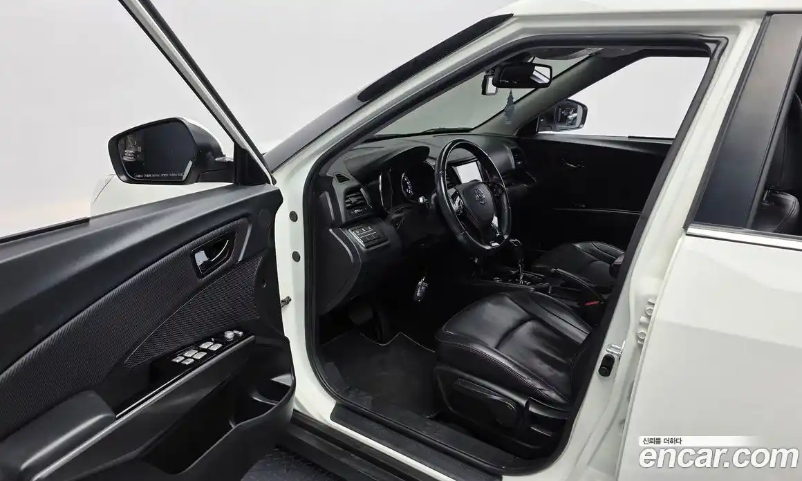 SsangYong TIBOLI 2018 1.6 Автомат в Москве № 491305, фото 10