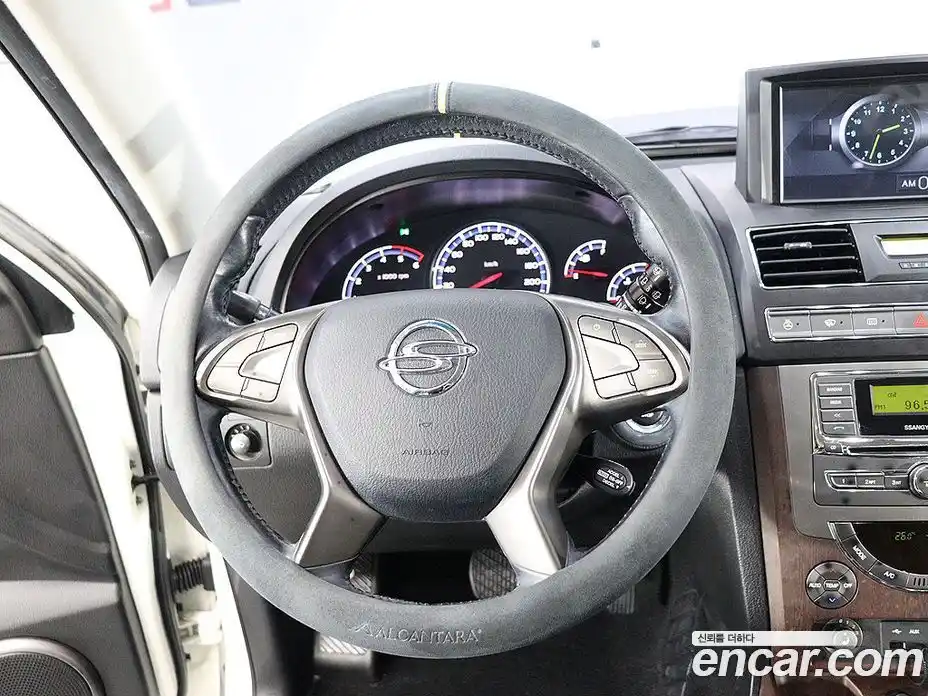 SsangYong Rexton 2015 2.0 Автомат в Москве № 491494, фото 15