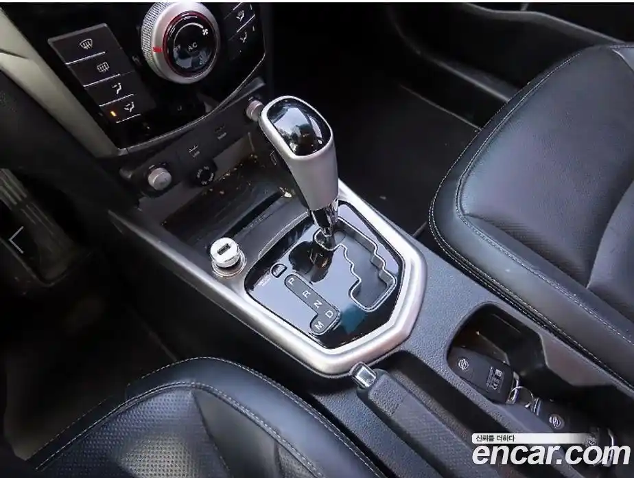 SsangYong TIBOLI 2018 1.6 Автомат в Москве № 491655, фото 10