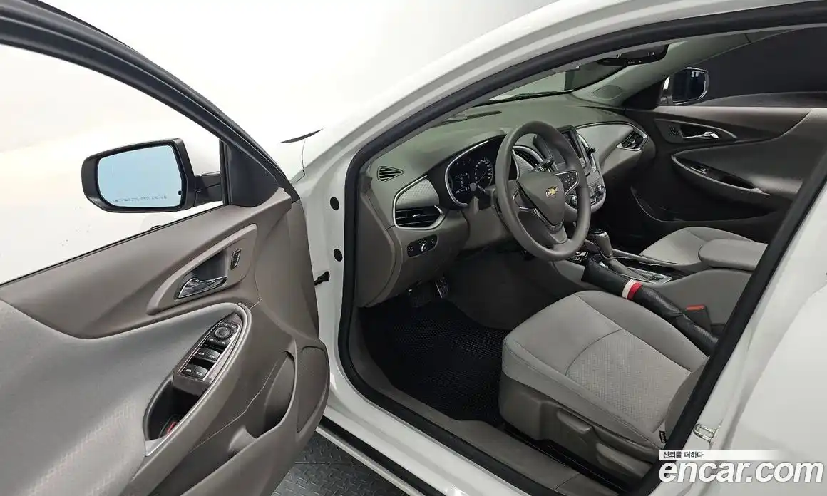 Chevrolet Malibu 2017 1.5 Автомат в Москве № 492365, фото 11