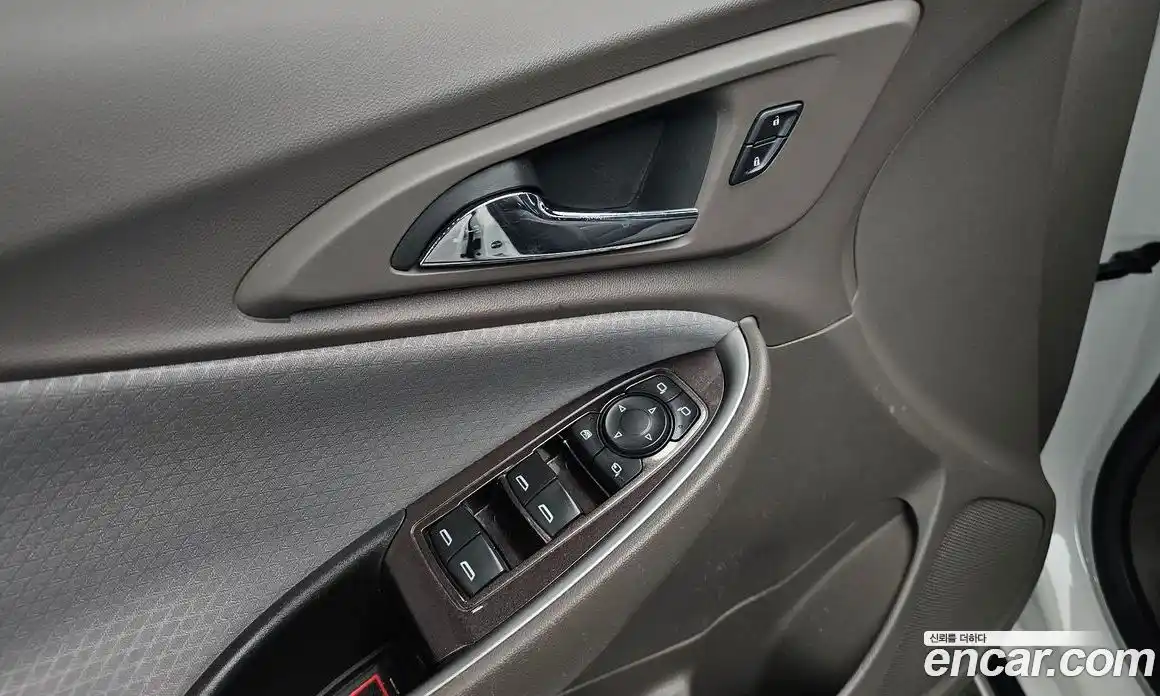 Chevrolet Malibu 2017 1.5 Автомат в Москве № 492365, фото 17