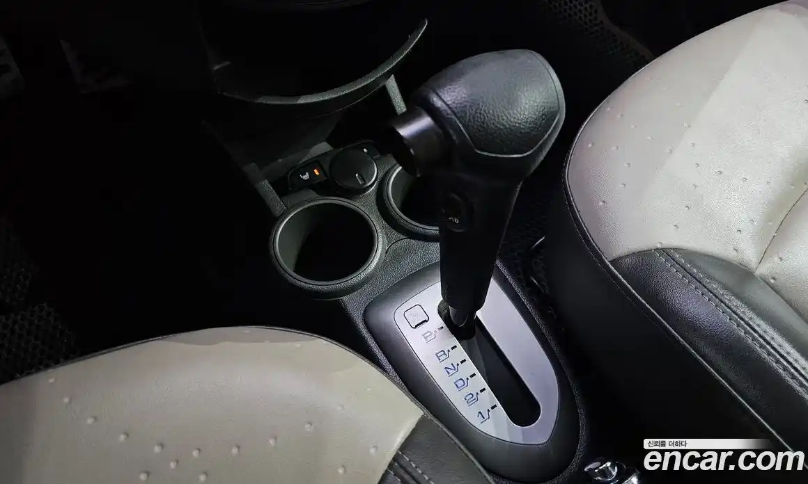 Chevrolet Matiz 2011 1.0 Автомат в Москве № 493072, фото 9