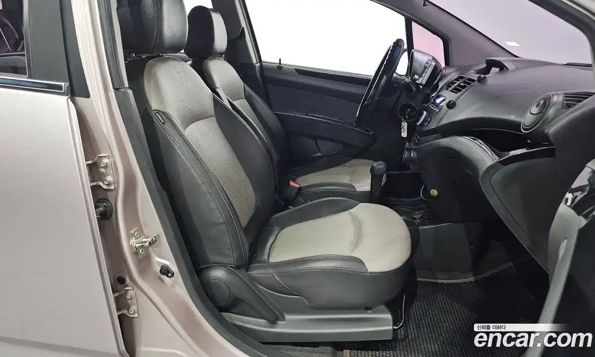 Chevrolet Matiz 2011 1.0 Автомат в Москве № 493072, фото 10