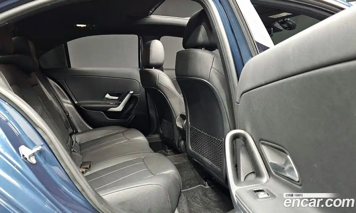 Mercedes-Benz A-Class 2022 2.0 Автомат в Москве № 493998, фото 11