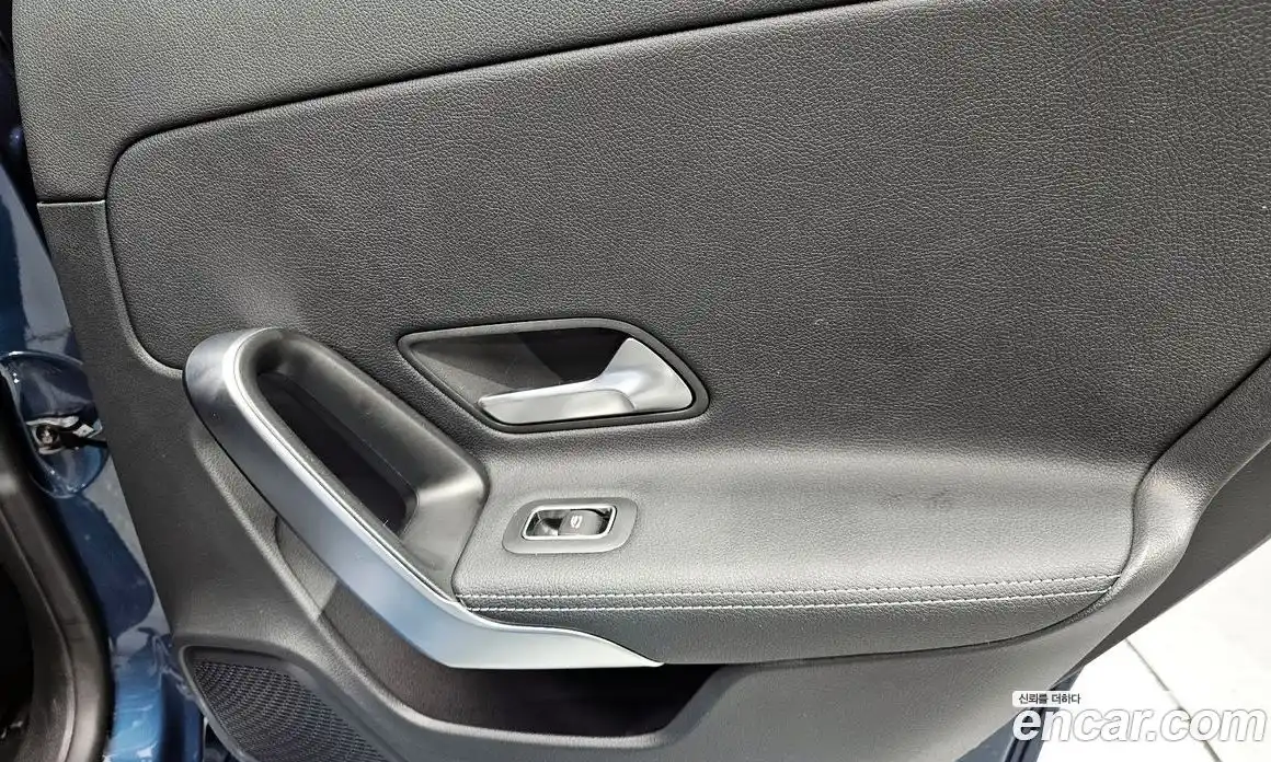 Mercedes-Benz A-Class 2022 2.0 Автомат в Москве № 493998, фото 20