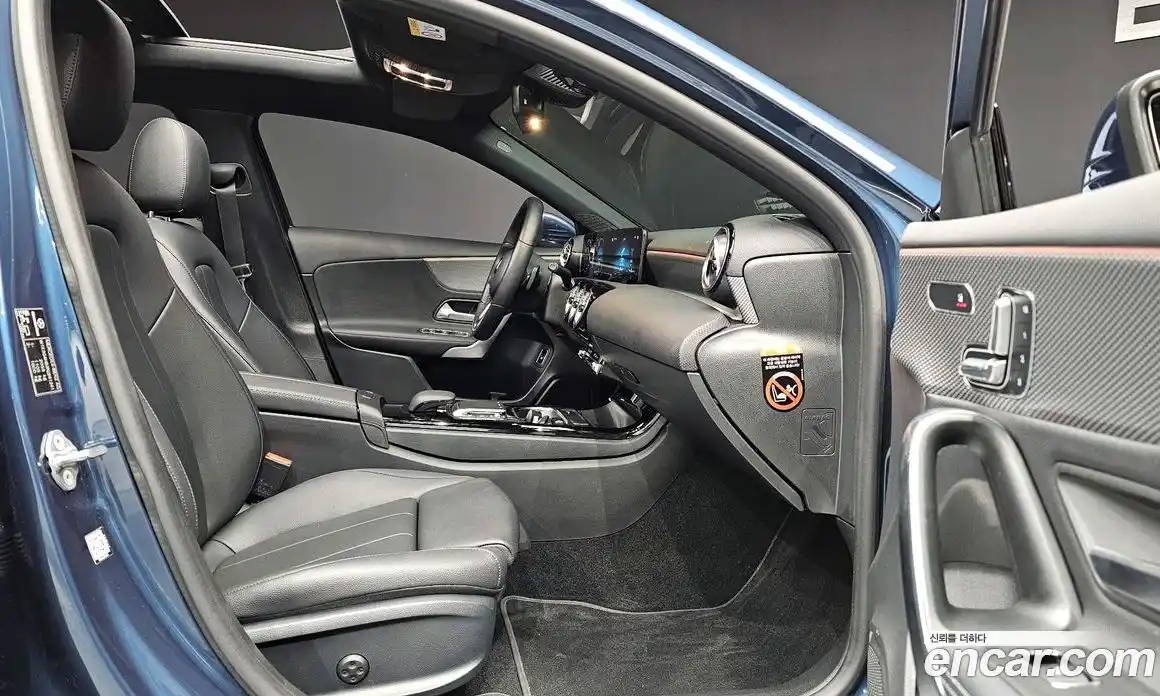 Mercedes-Benz A-Class 2022 2.0 Автомат в Москве № 493998, фото 10