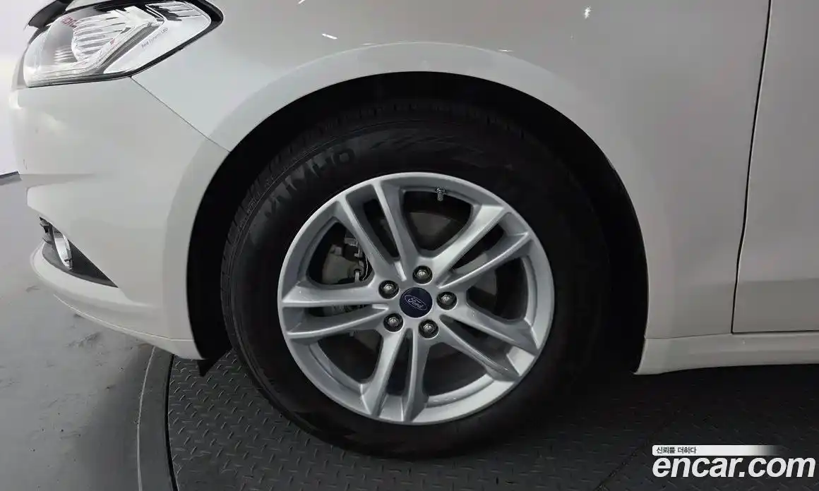 Ford Mondeo 2017 2.0 Автомат в Москве № 495176, фото 5