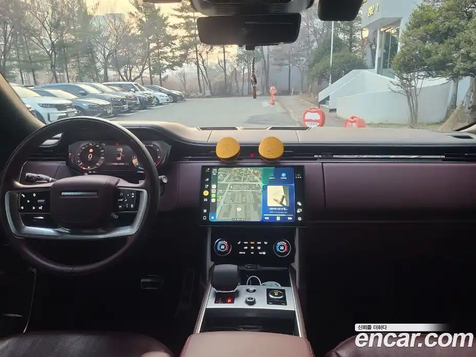 Land Rover Range-Rover 2023 4.4 Автомат в Москве № 495287, фото 9