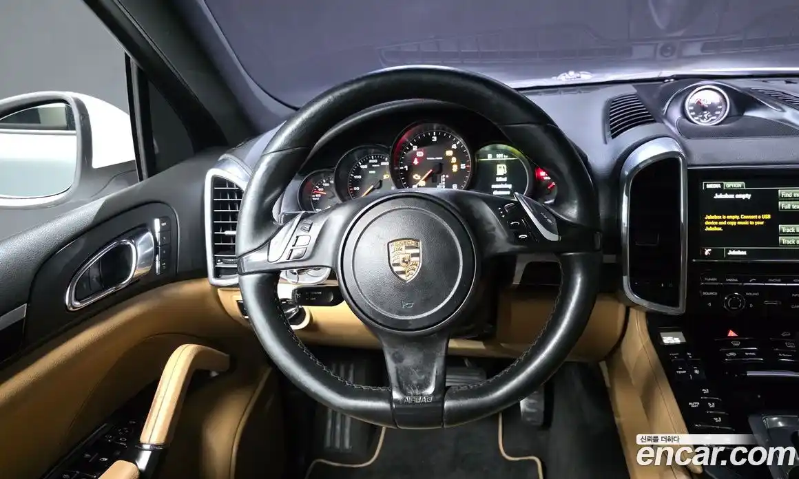 Porsche Cayenne 2014 3.0 Автомат в Москве № 498354, фото 13