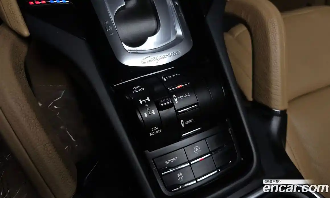 Porsche Cayenne 2014 3.0 Автомат в Москве № 498354, фото 17