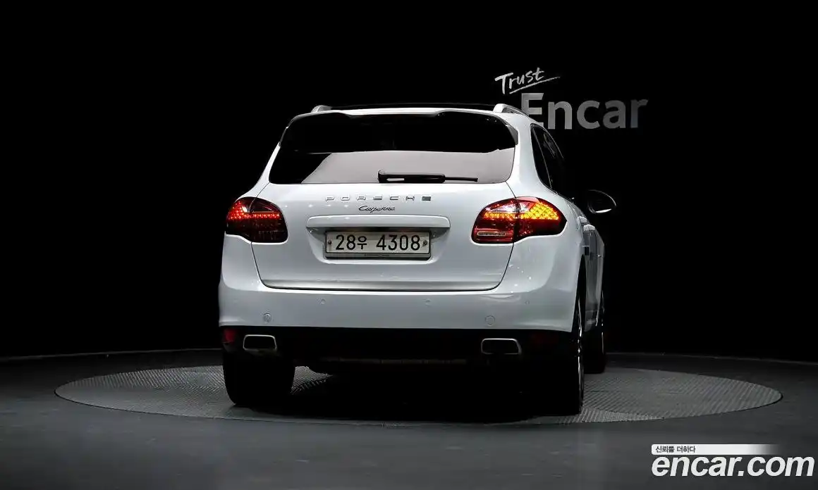 Porsche Cayenne 2014 3.0 Автомат в Москве № 498354, фото 4