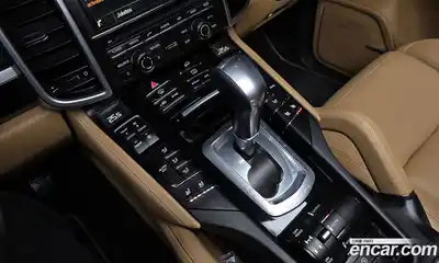 Porsche Cayenne 2014 3.0 Автомат в Москве № 498354, миниатюра 9