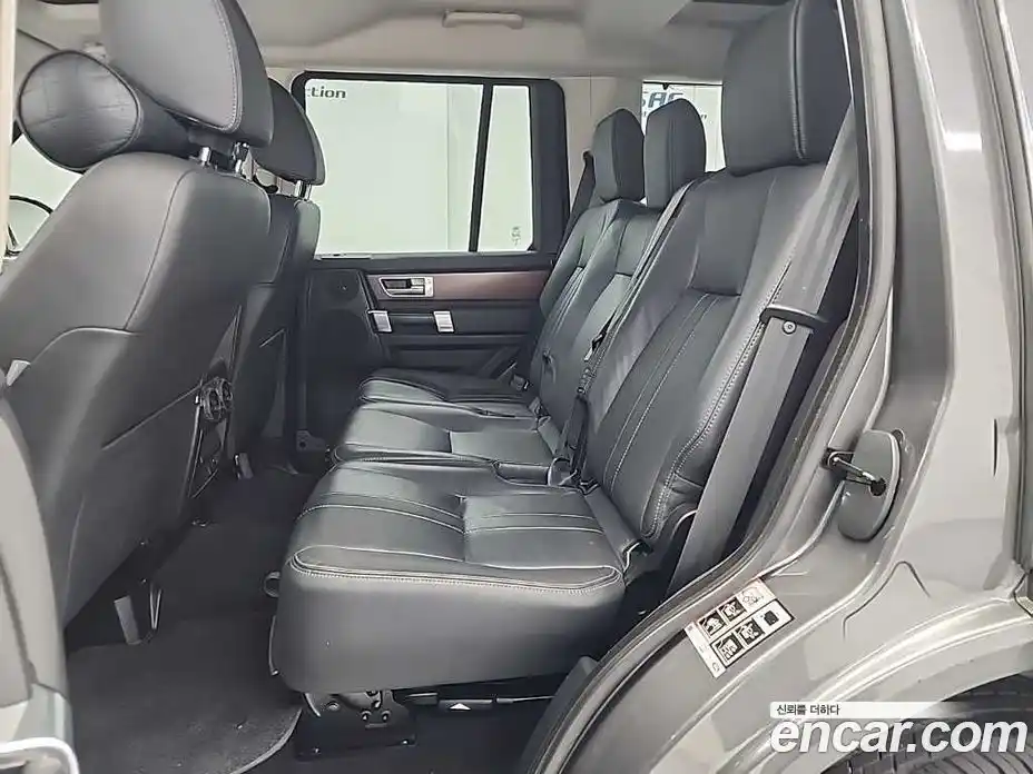 Land Rover Discovery 2016 3.0 Автомат в Москве № 498962, фото 12