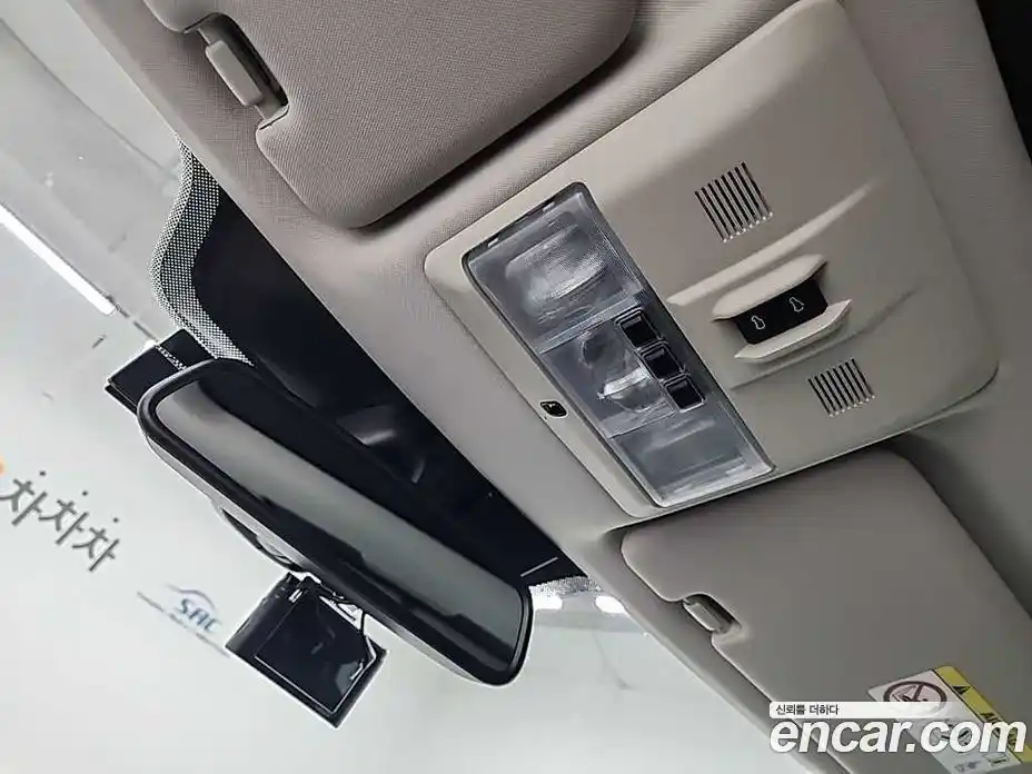 Land Rover Discovery 2016 3.0 Автомат в Москве № 498962, фото 17