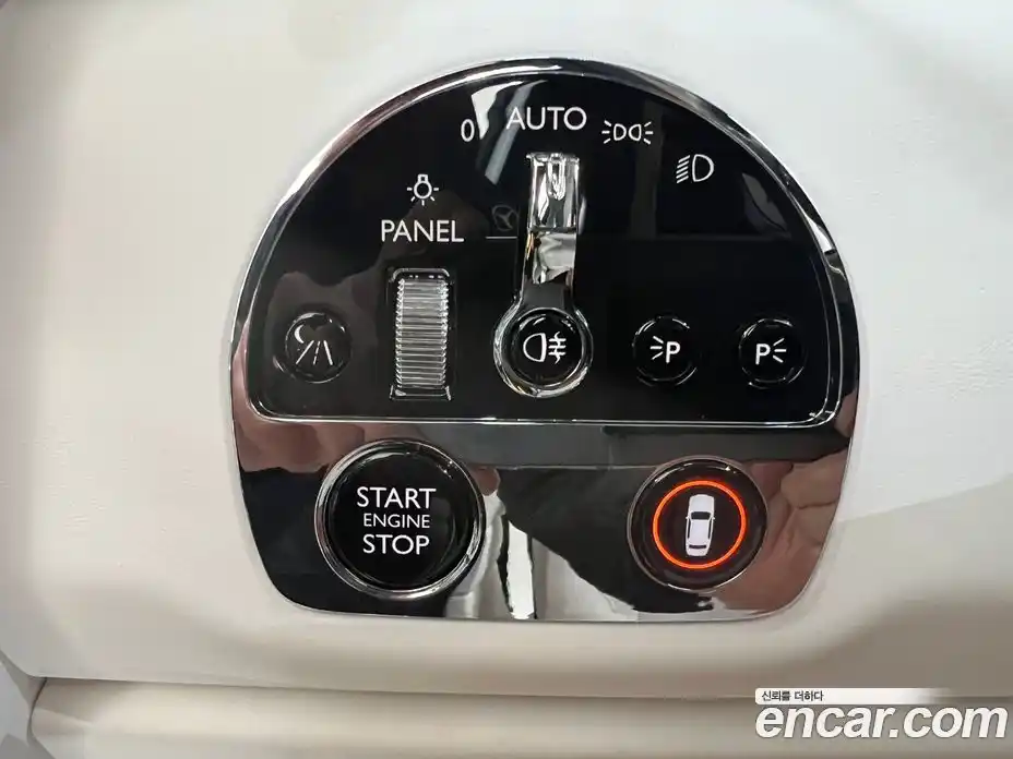 Rolls-Royce Cullinan 2022 6.7 Автомат в Москве № 500778, фото 11