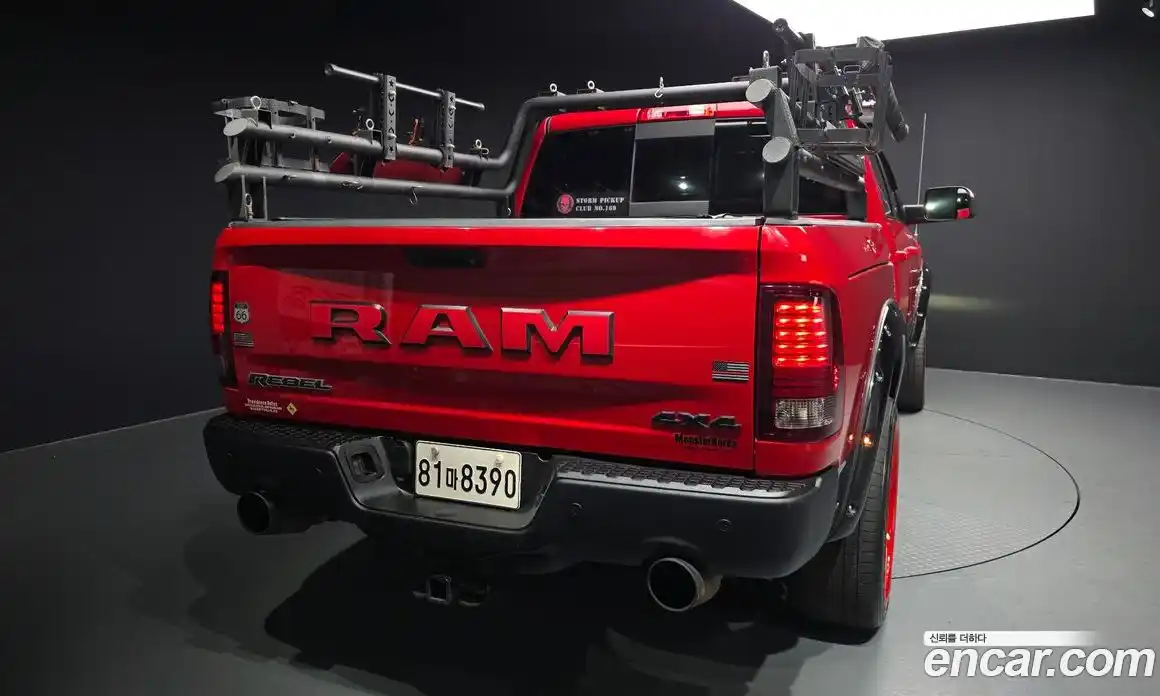 Dodge Ram Pick Up 2017 5.7 Автомат в Москве № 500942, фото 4