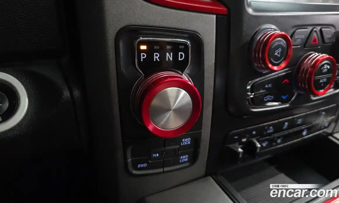 Dodge Ram Pick Up 2017 5.7 Автомат в Москве № 500942, фото 9