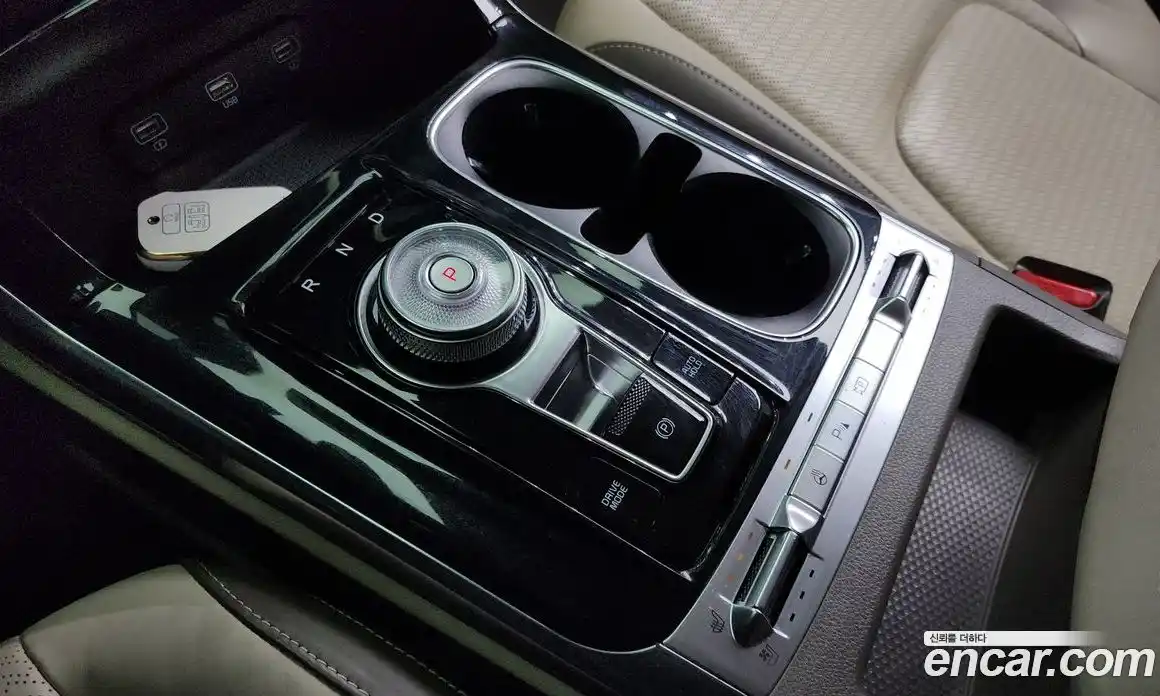 Kia Canival 2021 3.5 Автомат в Москве № 50699, фото 9