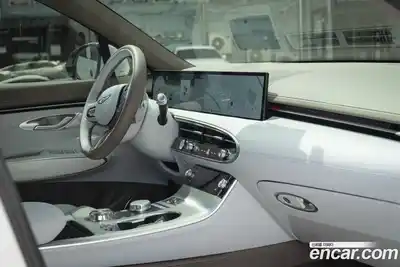 Genesis GV70 2025 2.5 Автомат в Москве № 56866, миниатюра 9