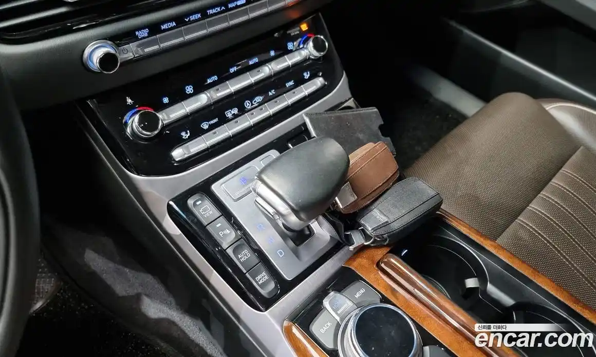 Genesis EQ900 2016 3.3 Автомат в Москве № 57324, фото 13