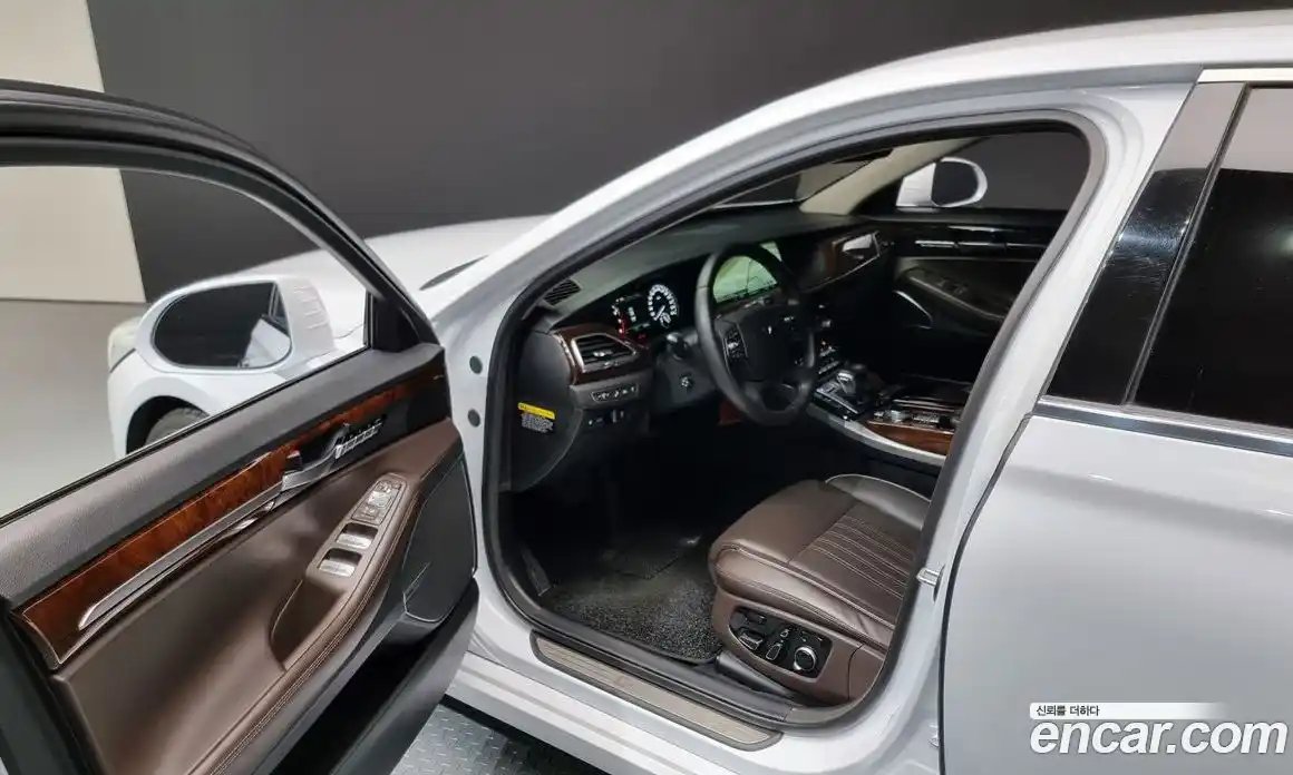 Genesis EQ900 2016 3.3 Автомат в Москве № 57324, фото 6