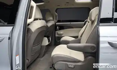 Kia Canival 2024 2.2 Автомат в Москве № 60765, миниатюра 8