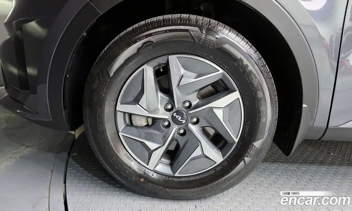 Kia Sorento 2023 1.6 Автомат в Москве № 8316, фото 10